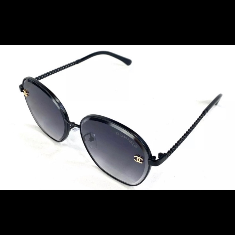 Like new Chanel Sunglasses